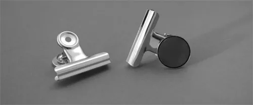 Iratcsipesz, 31 mm, mágneses